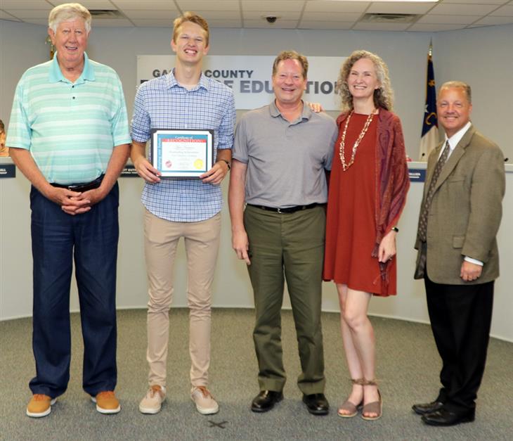 Board recognizes students for achievements